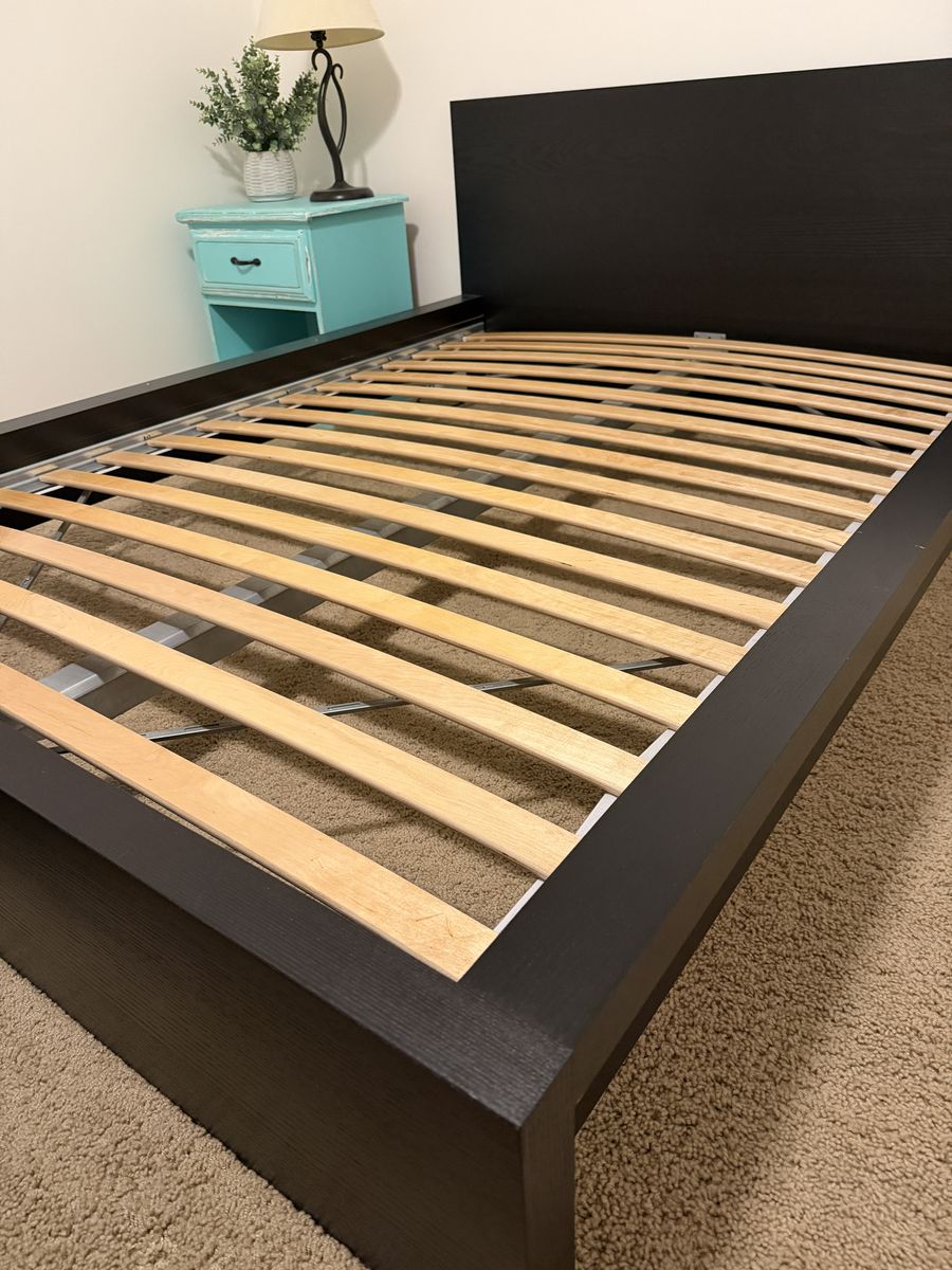 Full Bed Bedframe