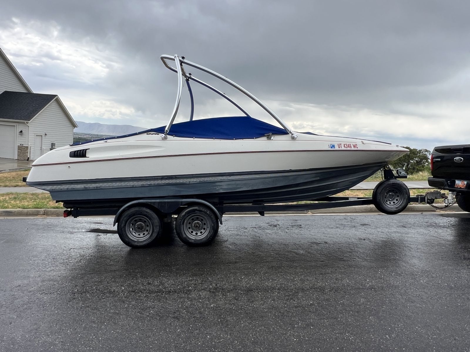 1990 Bayliner Capri 23’ - *Project Boat but includes extras