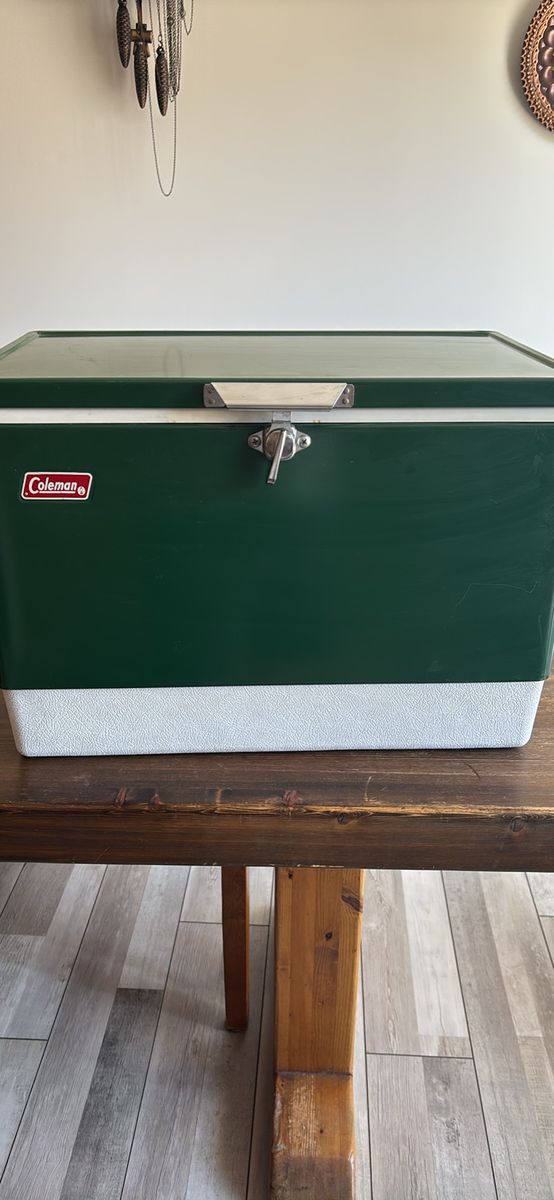 Vintage 1970s Coleman green metal cooler chest 54 qts