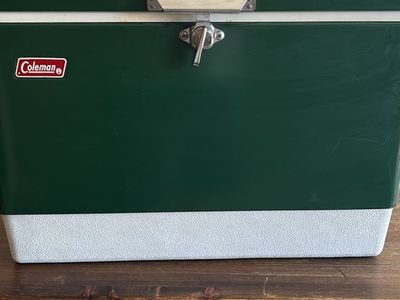 Vintage 1970s Coleman green metal cooler chest 54 qts