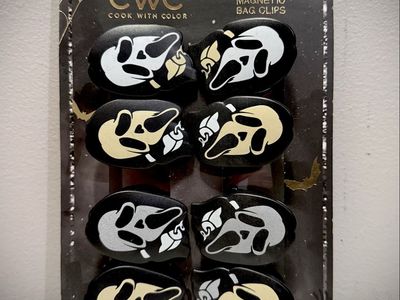 Halloween 8 Ghostface Magnetic Bag Clips.