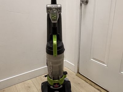 Bissell PowerForce Helix Bagless Upright Vacuum $25 - Cord Rewind, Green & Black