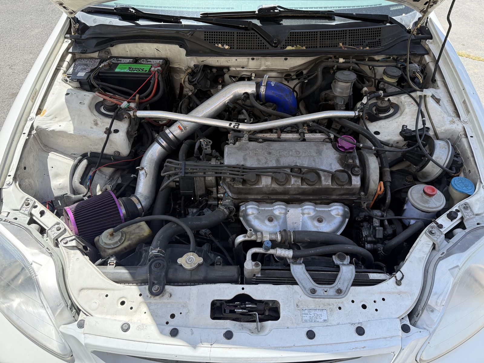 Main image 3