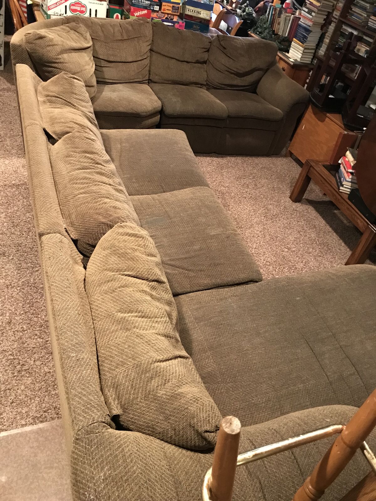 quaility LaZBoy sectional with pullout bed, recliner in Riverton $390 make offer