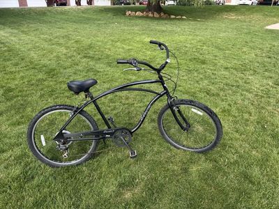 Electra Cruiser 7 Black 7-Speed Beach Cruiser Bicycle Ready to Ride.
