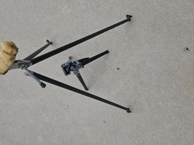 TRIPOD large metal small plastic