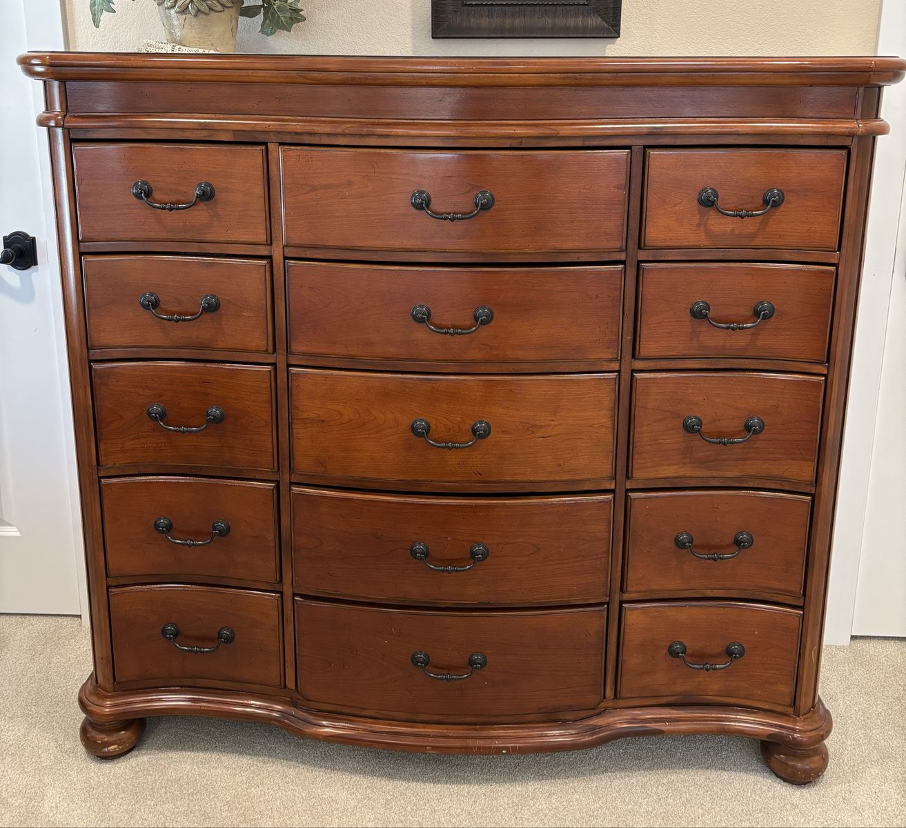 Wood dresser