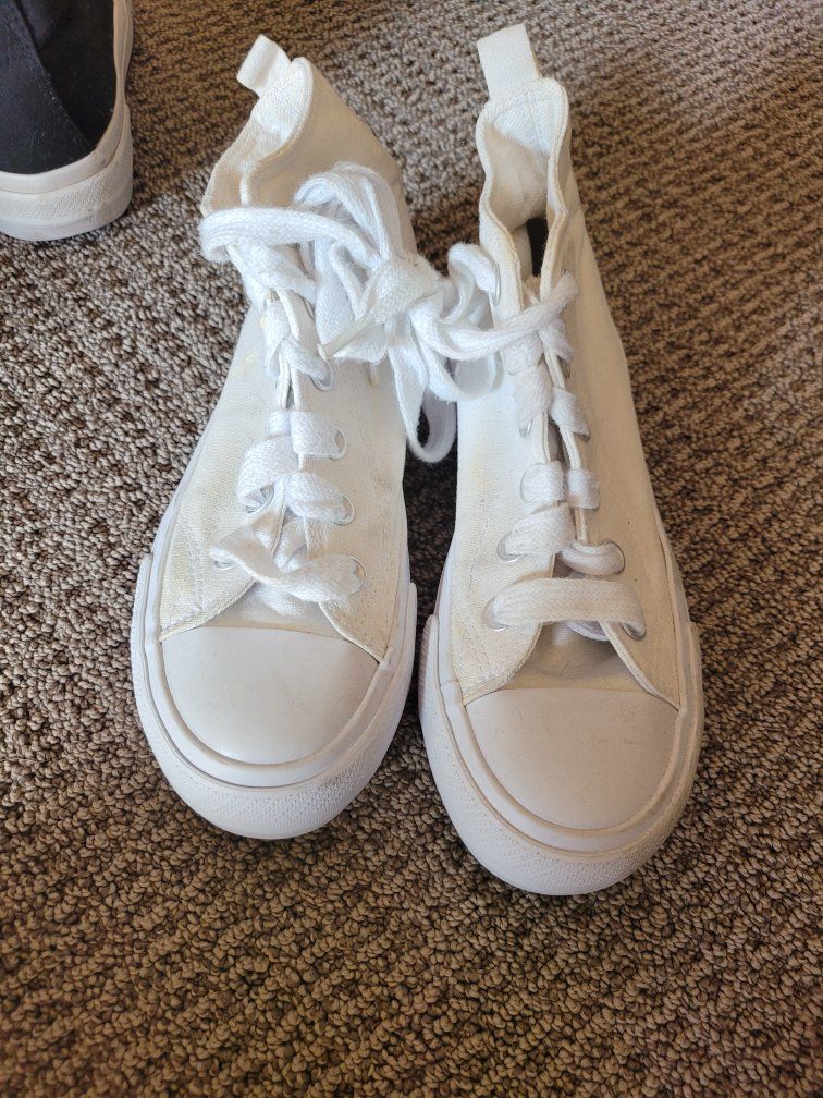 Wonder Nation Kids White Canvas High-Top Sneakers Size 3 with Memory Foam