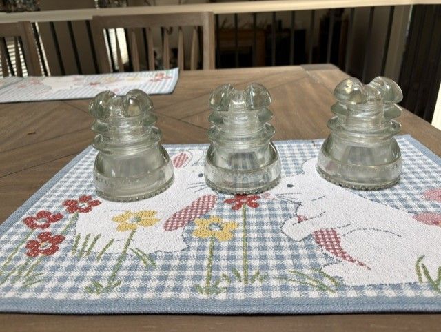 3 Mint Condition Hemingrey 43 Insulators