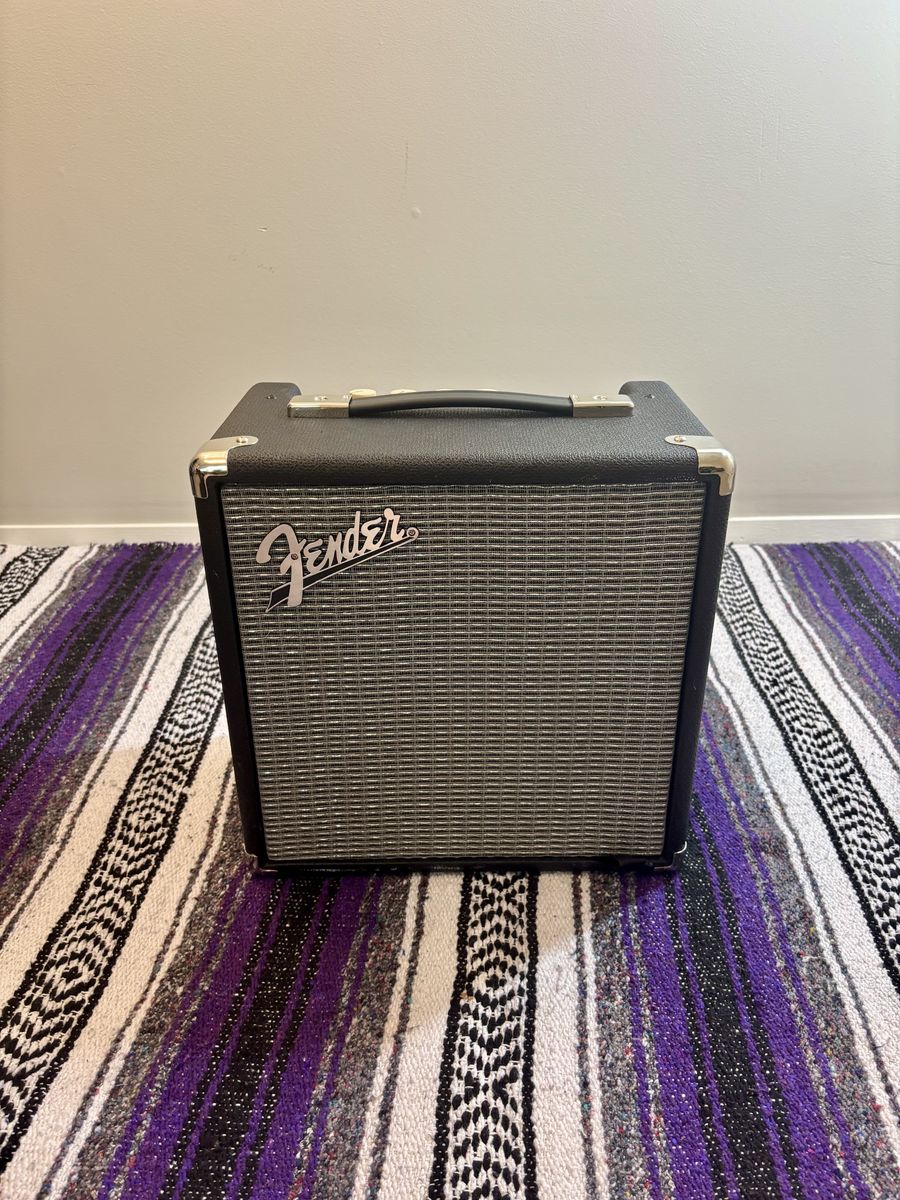 Fender Rumble 15 Bass Amp