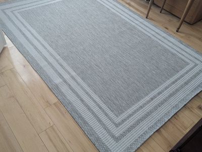 2 Area Rugs