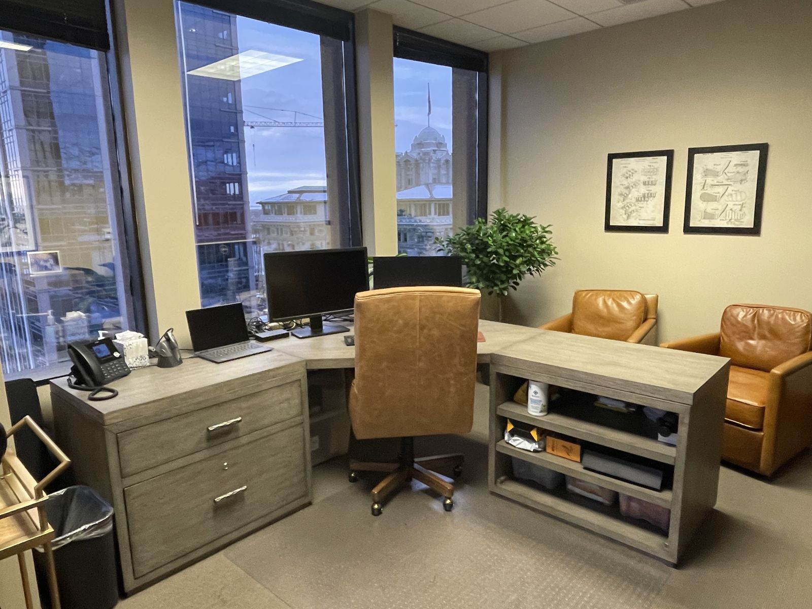 Hooker Furniture Linville Falls Corner Desk Set