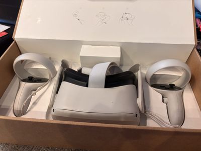 Very Nice Oculus Quest 2 Virtual Reality Set Up