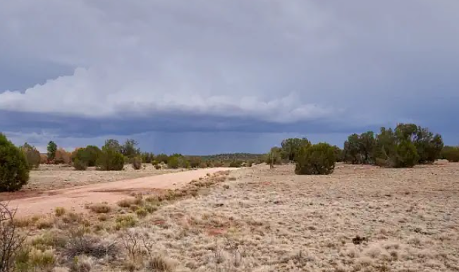1.93 Acres in Yavapai County – Close to Power, Easy Access & Natural Beauty!