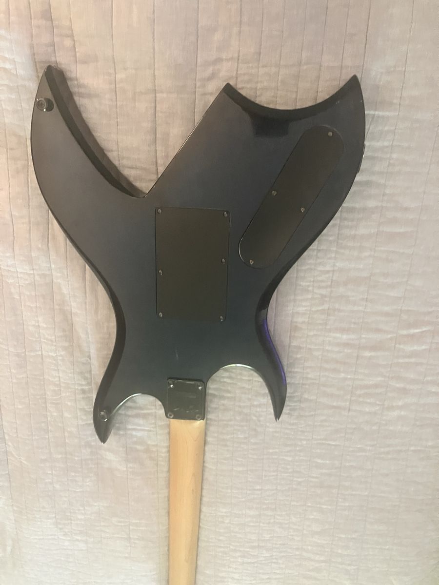 Main image 3