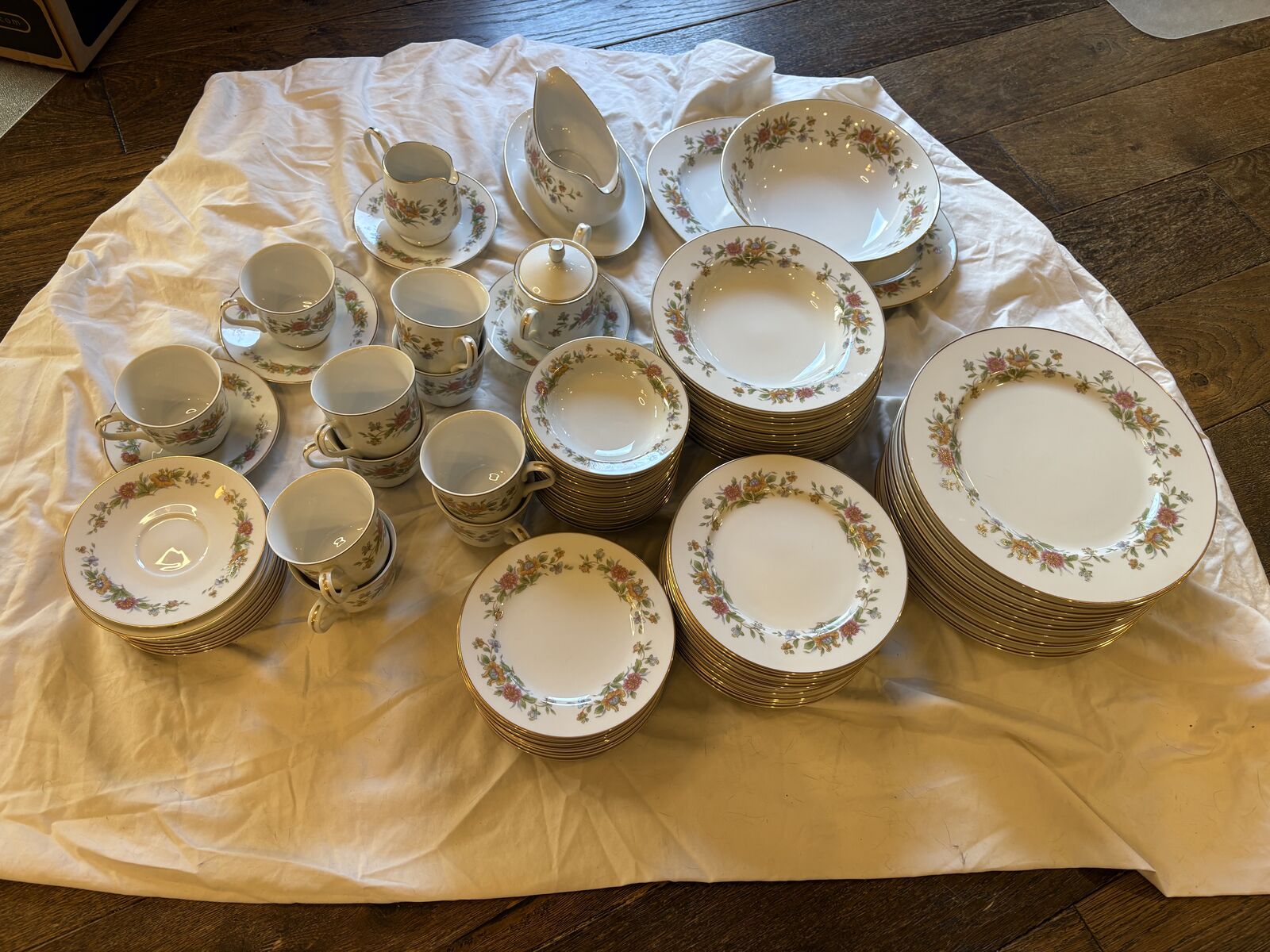 Discontinued SANGO Cortina Fine China Set – 86 Pcs + Bonus Italian Crystal