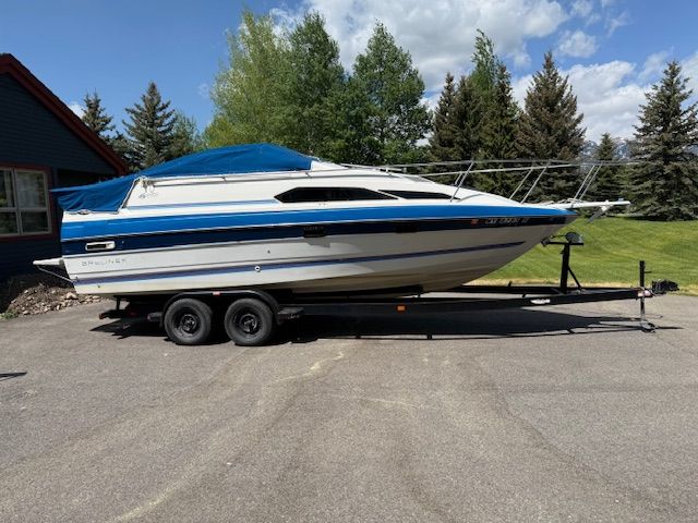 1987 2455' Bayliner Sunbridge