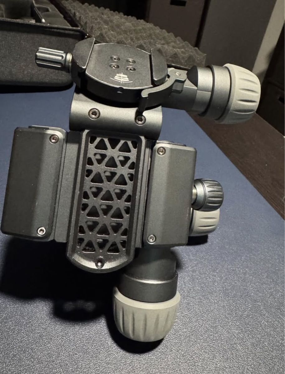 Main image 6