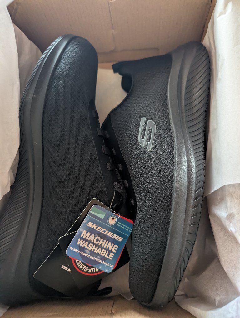 sketchers work wear size 10 new in box