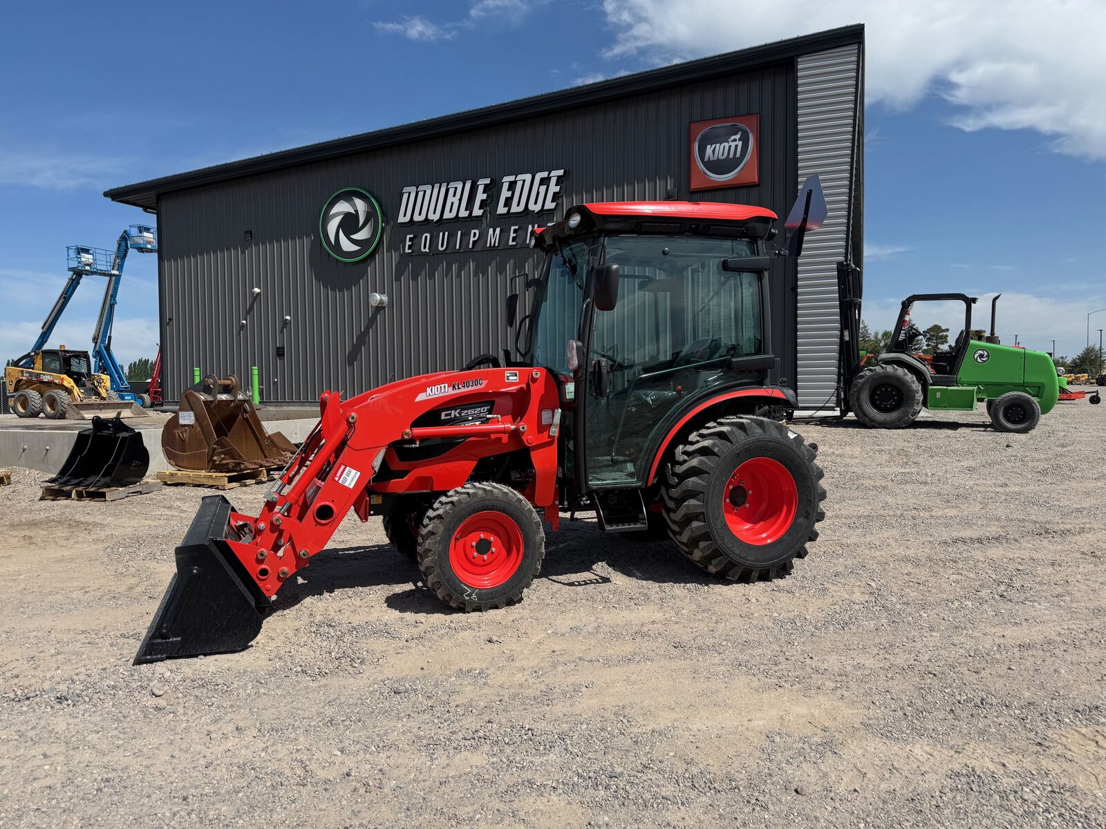 2025 Kioti CK2620SEHCB