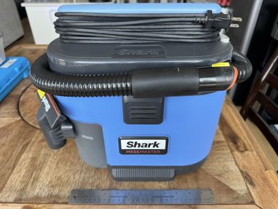 Shark MessMaster 1-Gallon 7 HP Wet/Dry Shop Vacuum