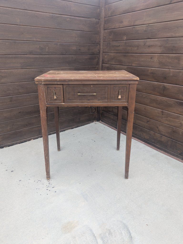 vintage wooden sewing machine cabinet