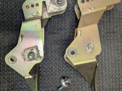 Metalcloak Front Drop Brackets - Jeep Wrangler JL Gladiator JT