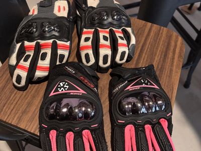 Women’s Motorcycle Gloves