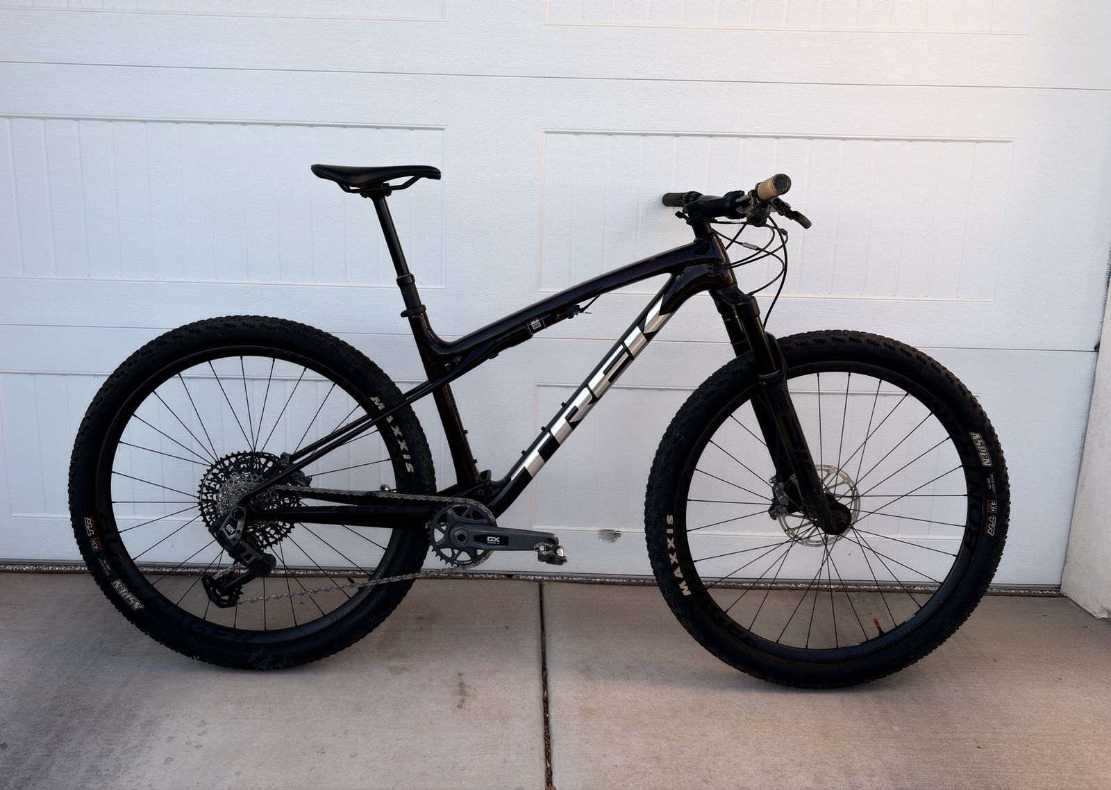 2025 Trek Supercaliber SL 9.7 (Upgraded) OBO