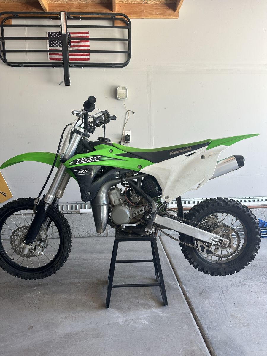 Kawasaki KX85 Dirt Bike