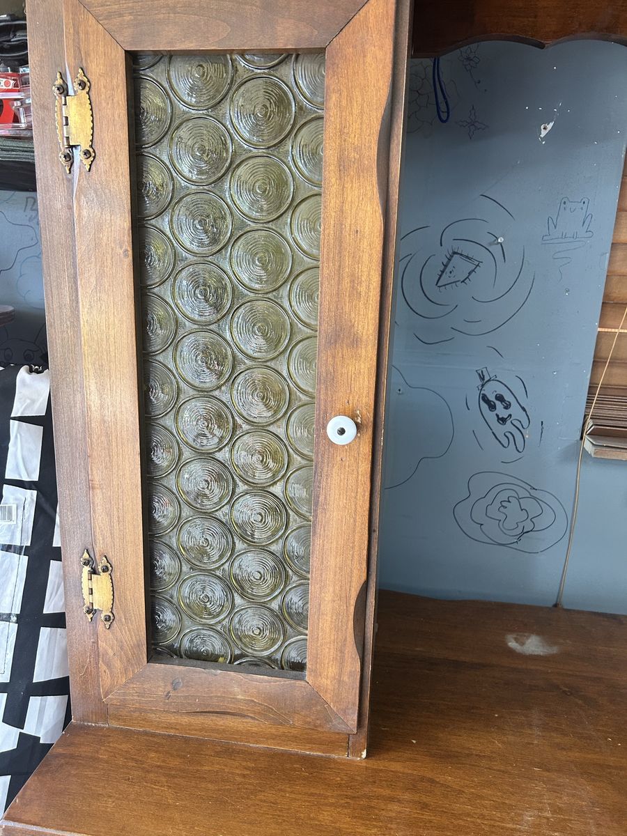 Main image 4
