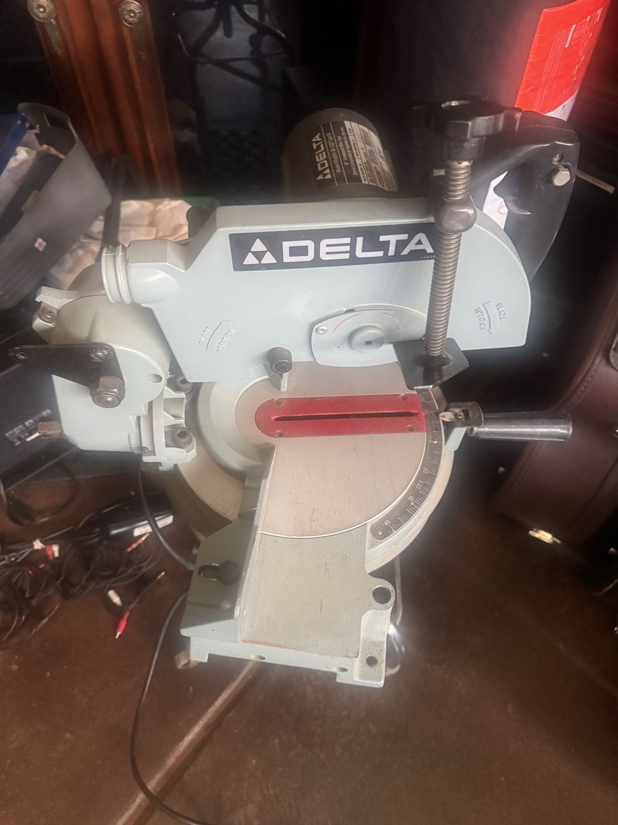 Delta 36-220 III Table Saw