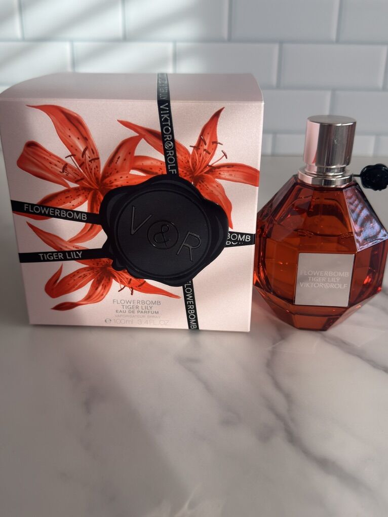 Flowerbomb Tiger Lily Eau De Parfum