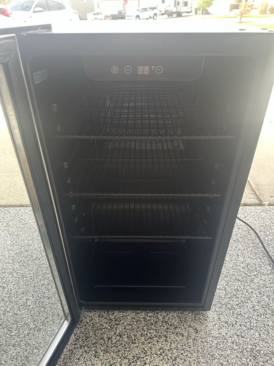 Mini fridge - very little use