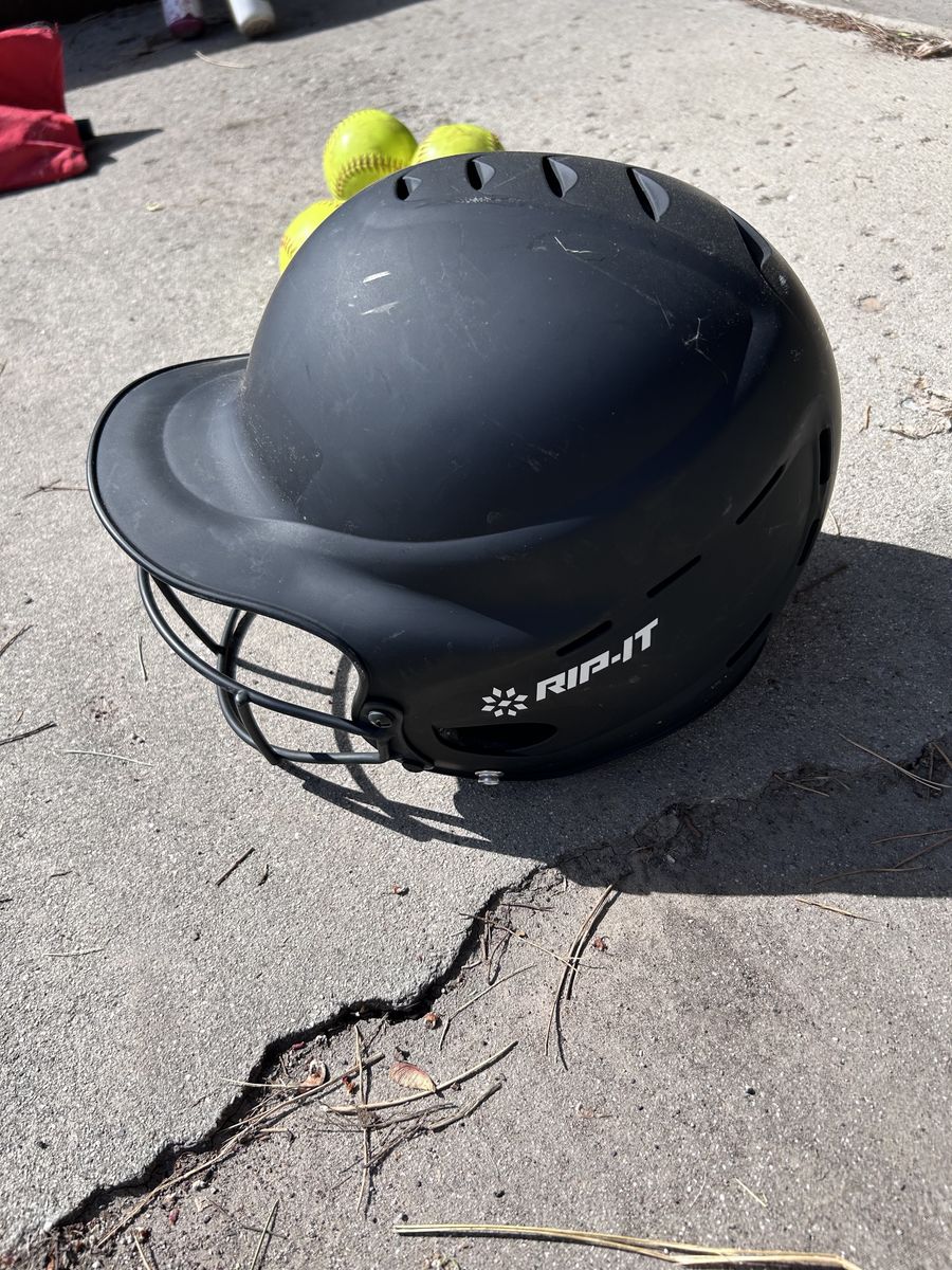 Rip It women's softball helmet size m/l