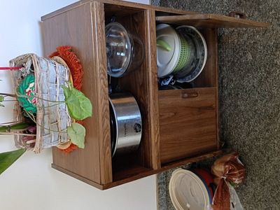 kitchen cabinets with rollers