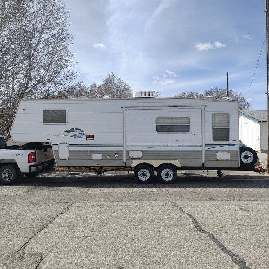 2004 5th camp trailer