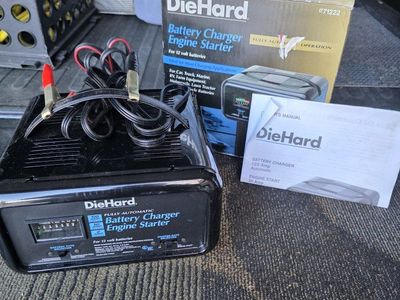 DieHard Fully Automatic Battery Charger and Engine Starter Model 200.71222