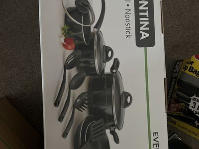 Tramontina Everyday 12-Piece Porcelain Enamel Nonstick Cookware Set - Black