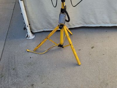 WORK LIGHT