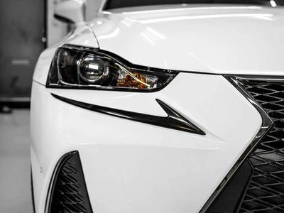 Lexus triple beam headlight