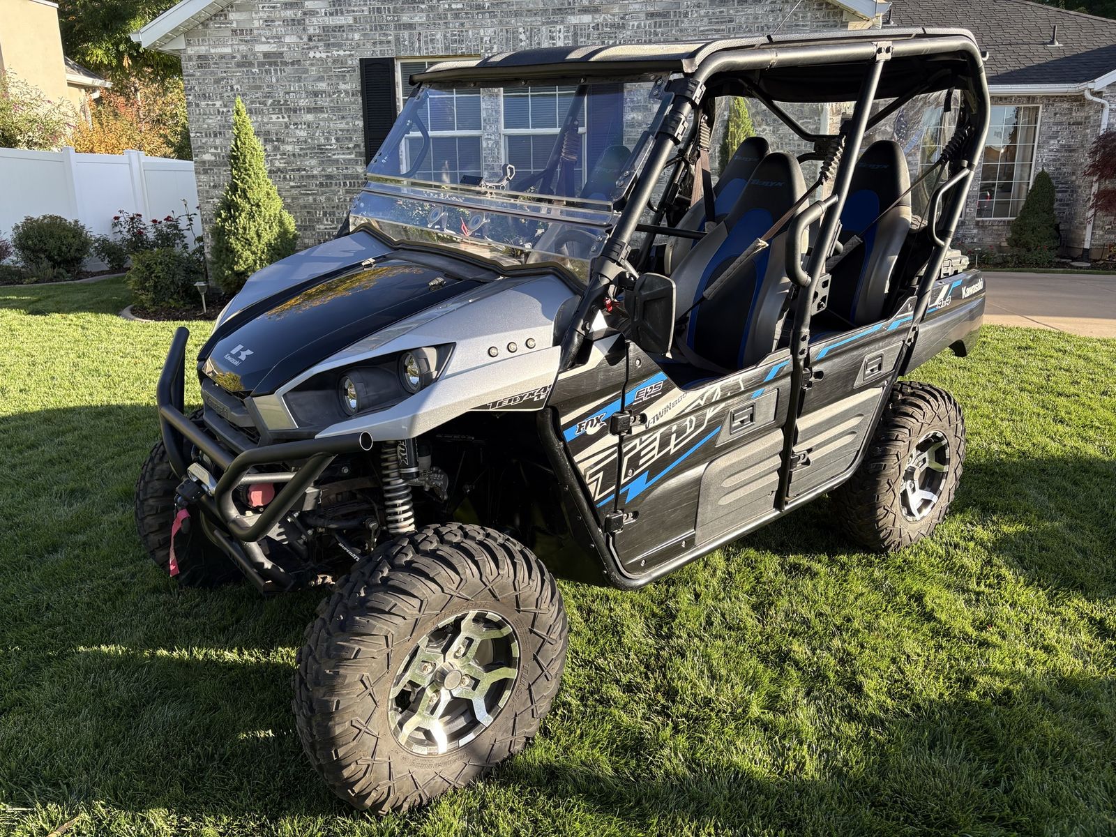 2020 Kawasaki Teryx4 LE - Ready for trails or rock-crawling