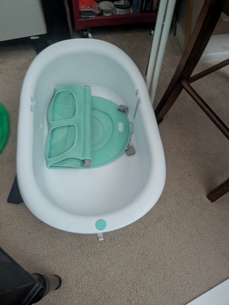 Frida Baby 4-in-1 Grow-with-Me Bath Tub with Support Sling - Mint/White
