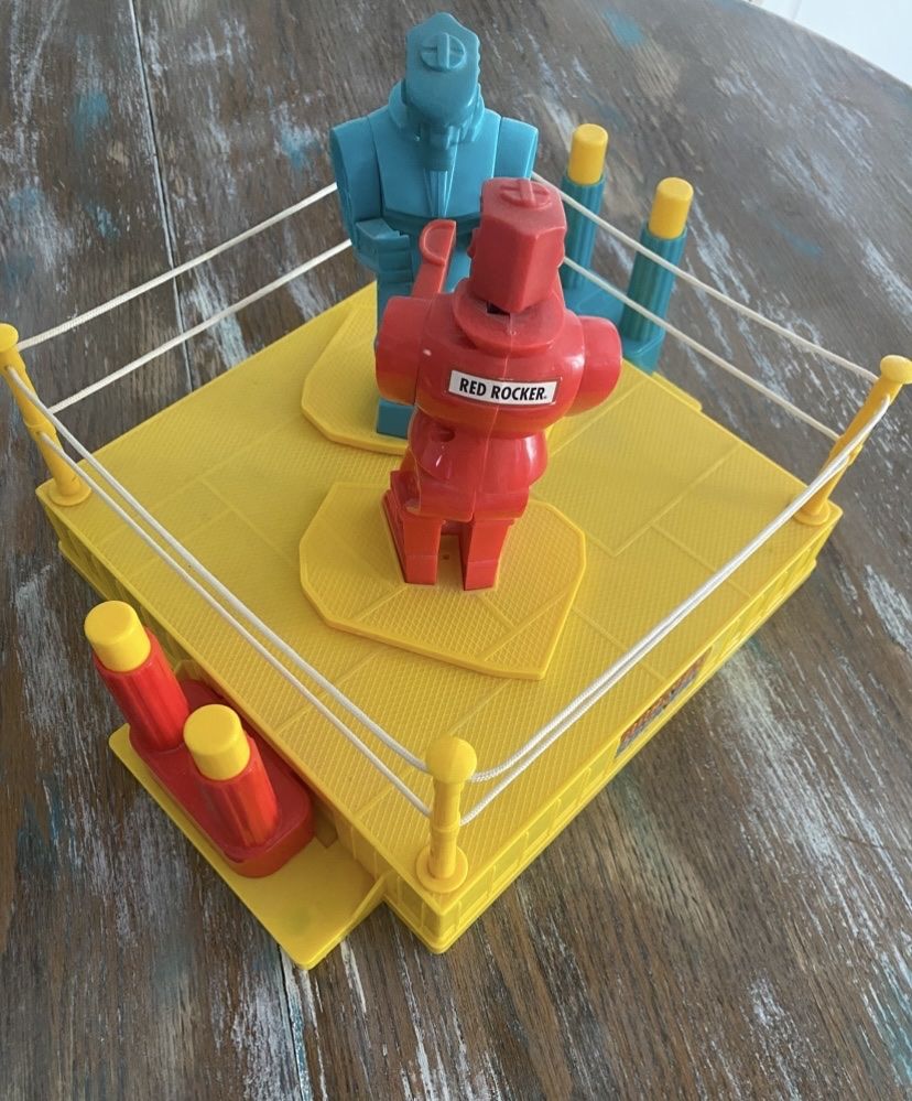 Rock’em Sock’em Robots Dueling Game  Vintage from 2001