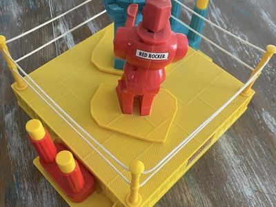 Rock’em Sock’em Robots Dueling Game Vintage from 2001