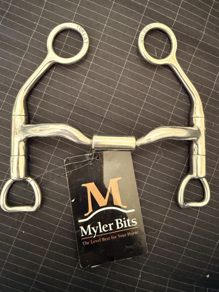 5" stainless steel HBT shank with MB 04 sweet iron mouthpiece and copper inlay (low port Comfort Snaffle).