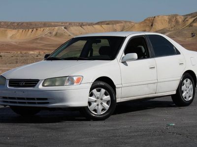 2001 TOYOTA CAMRY LE