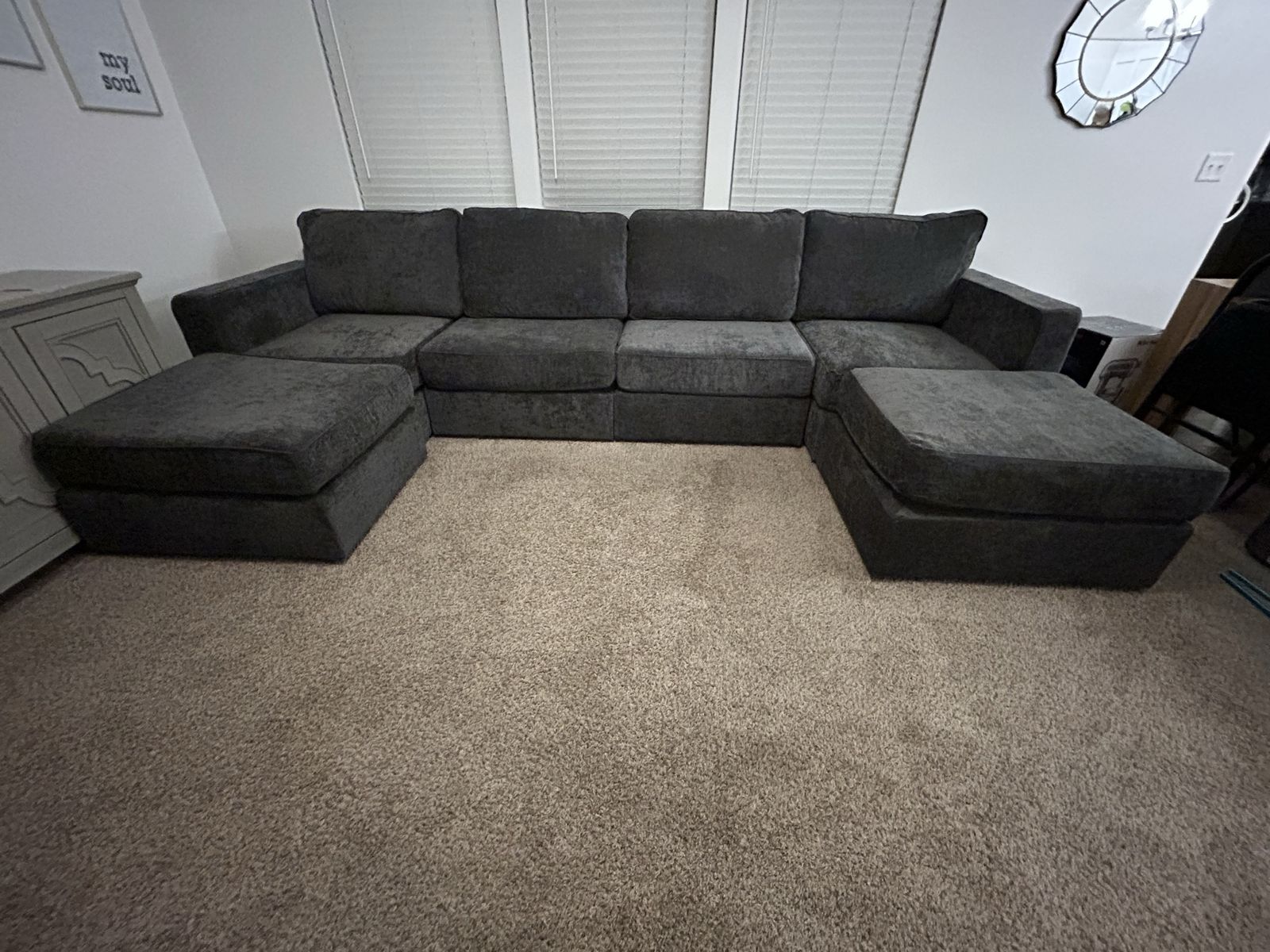 Main image 4