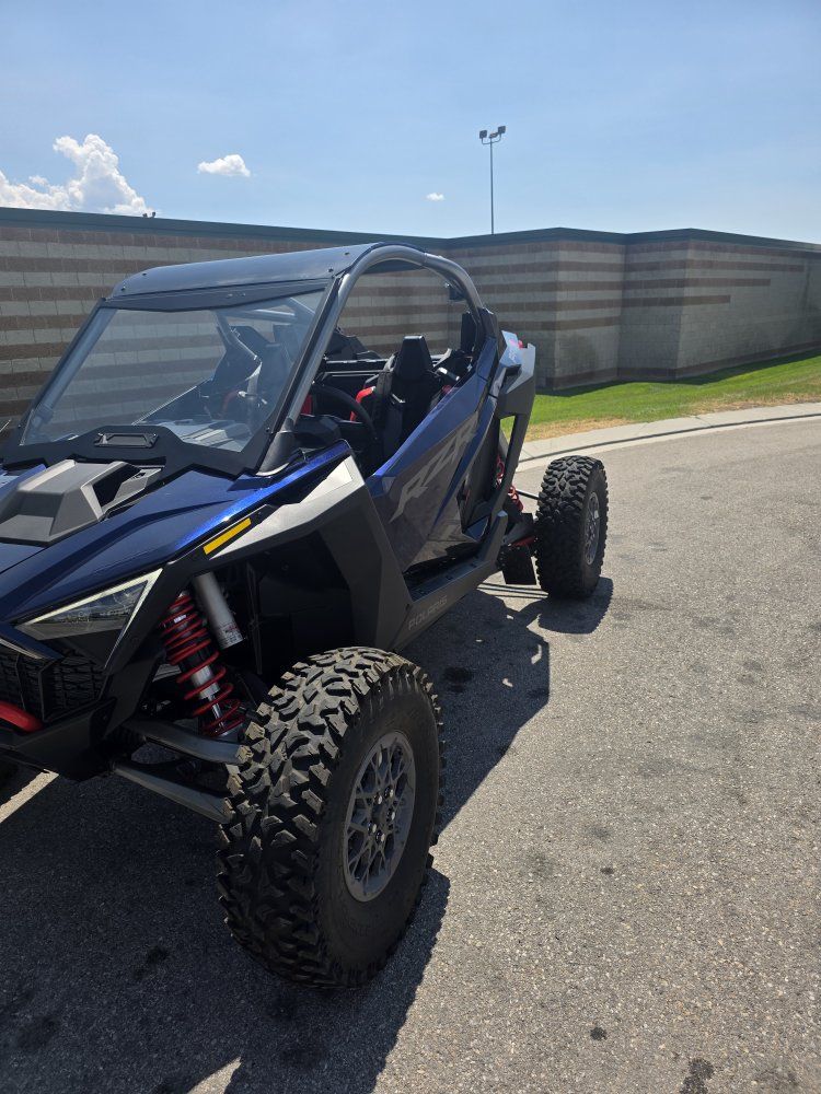 2023 Polaris RZR Pro R premium UTV - Blue, Low Miles, Ride Command Nav