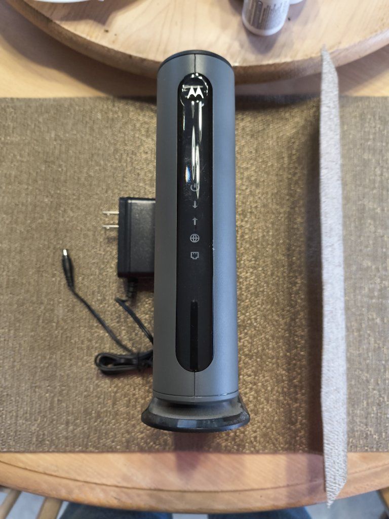 Motorola DOCSIS 3.1 high speed Cable Modem MB8600 Comcast Xfinity